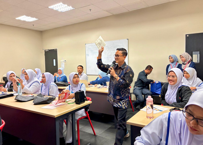 Mahasiswa S2 Keperawatan UMP jadi Invited Speaker TOT Pressure Injury Care Bundle di RS HSAAS Malaysia