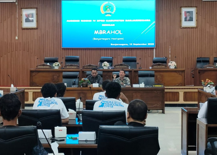 Suporter dan Mantan Pemain Desak Persibara Bangkit ke Liga 4