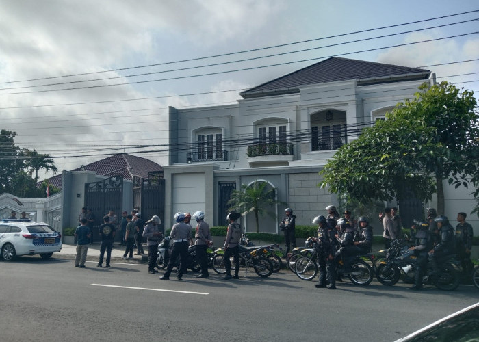 Polresta Cilacap Gelar Patroli Skala Besar, Antisipasi Gerakan Massa di Rumah Pejabat