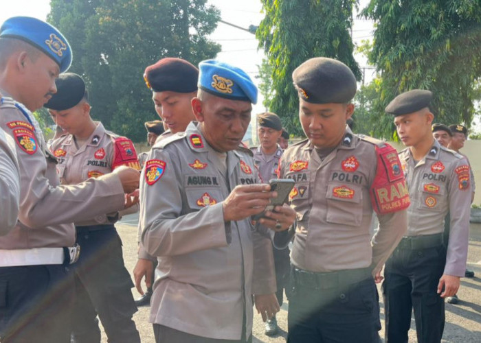 Cegah Judi Online, Propam Periksa Mendadak Handphone Seluruh Anggota Polres Purbalingga