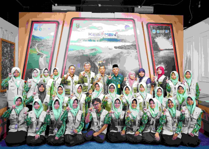 Siswa MTsN 1 Belajar Jurnalistik di Diskominfo