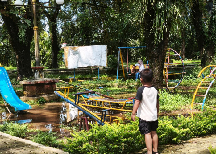 Taman Terminal Bulupitu Purwokerto Tergenang, Warga Batal Ajak Anak Bermain