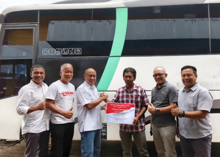 Bupati Hibahkan Bus untuk Persibas, Sadewo Optimistis Laskar Bawor Tembus Liga 3