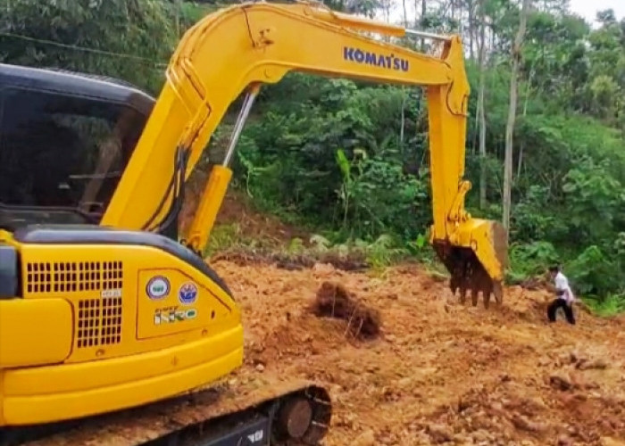 Tiga Alat Berat Dikerahkan, Penanganan Longsor Cibeunying Majenang Ditarget Selesai 2 Pekan