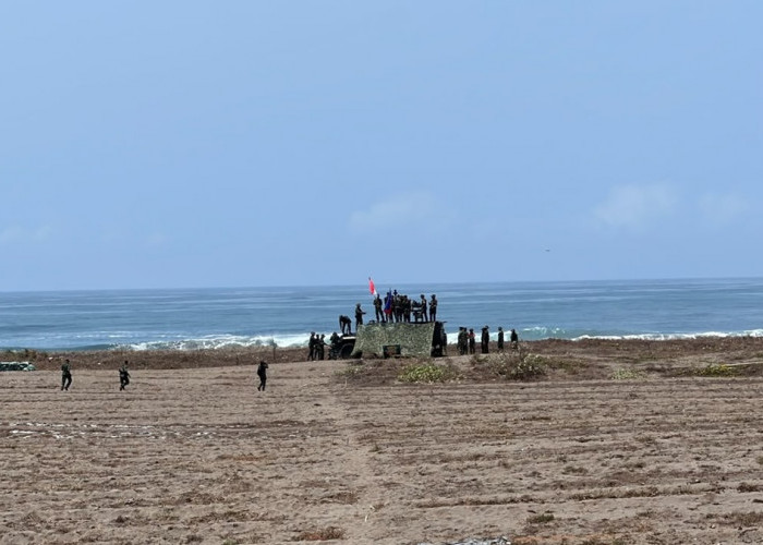 Arhanud Gelar Uji Coba Senjata di Pantai Setrojenar