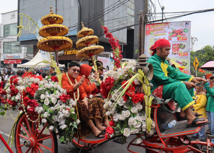 Kirab Pusaka Hari Jadi ke-455 Kabupaten Banyumas , Sadewo Minta Masyarakat Guyub Rukun 