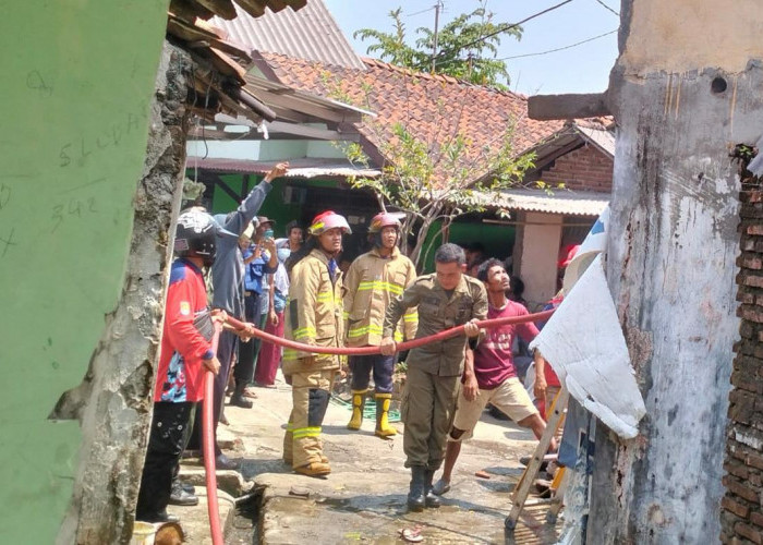 Ditinggal Mencari Ikan, Rumah Milik Warga Jalan Singalodra Cilacap Terbakar