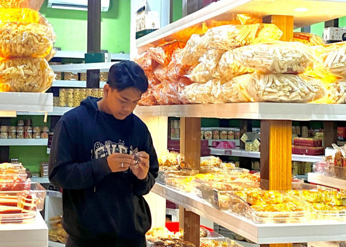 Tak Hanya Sediakan Kue, Ada Juga Aneka Camilan Manis dan Gurih di Nani Cake & Bakery