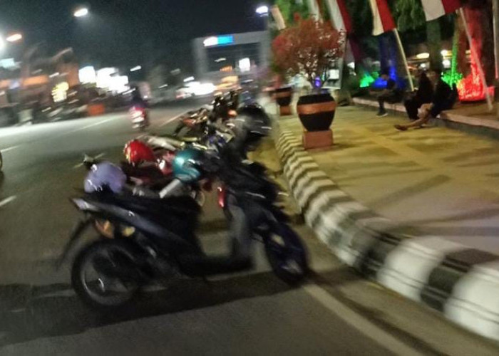 Sempat Ditertibkan, Parkir Liar di Lingkar Alun-alun Purbalingga Kembali Muncul