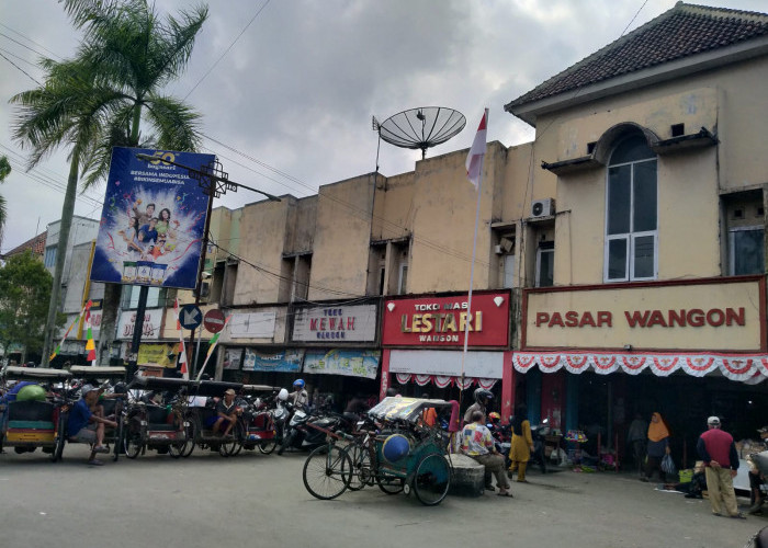 Muncul Keluhan Atap Pasar Wangon, Banyumas Bocor, Kepala UPTD Pasar : Penanganan Akan Dilakukan Tahun Depan 