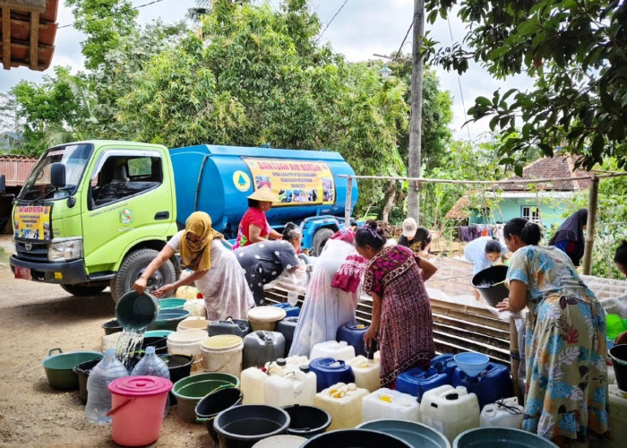 Meski Sudah Hujan, Banjarnegara Masih Distribusikan Bantuan Air Bersih