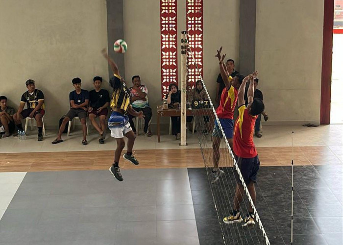 Mahasiswa UMP Gelar Turnamen Voli Antar Dusun di Wonosobo, Gaungkan Semangat Kemerdekaan dan Sportivitas