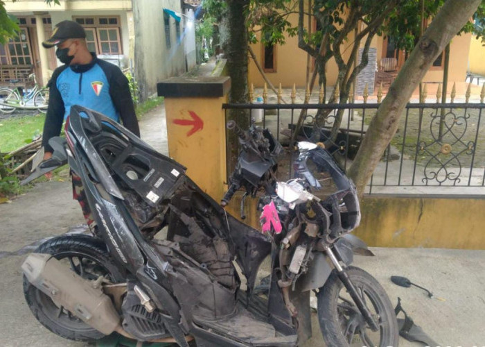 Kecelakaan Maut Motor Vs Mikrobus di Jalan Raya Wangon - Jatilawang, Satu Meninggal Dunia 
