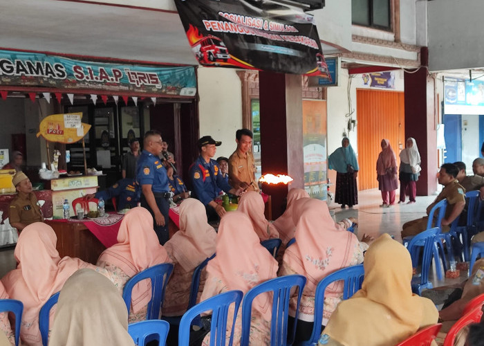 Libatkan 75 Peserta, Dindagkopukm Purbalingga Gelar Simulasi Kebakaran di Pasar Segamas