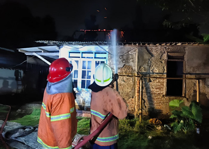 Rumah Terbakar di Patikraja Banyumas, Diduga Korsleting Listrik