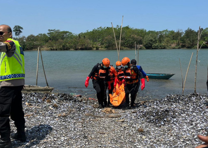 Jenazah Pria Ditemukan Mengambang di Aliran Sungai Serayu, Penyebab Belum Diketahui