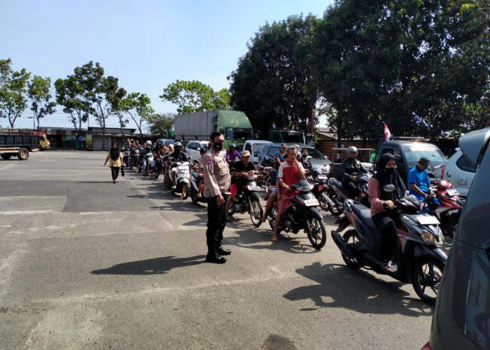 Kembali Normal, Antrian Panjang Pertalite juga Terjadi di Kemranjen pada Sabtu