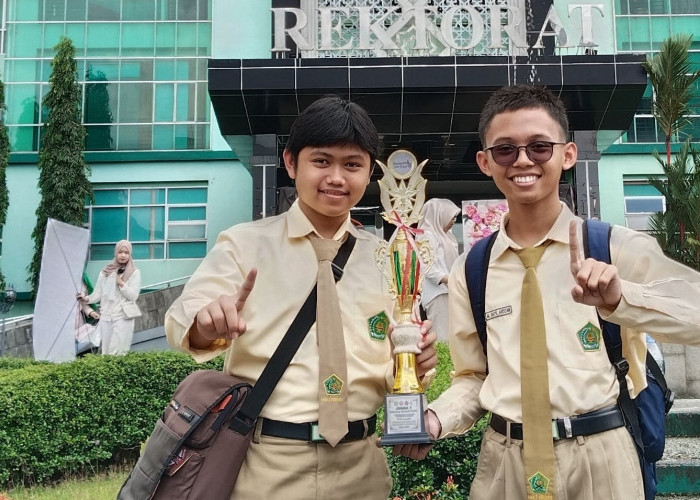MAN 2 Kebumen Sabet Juara 1 LKTIN  