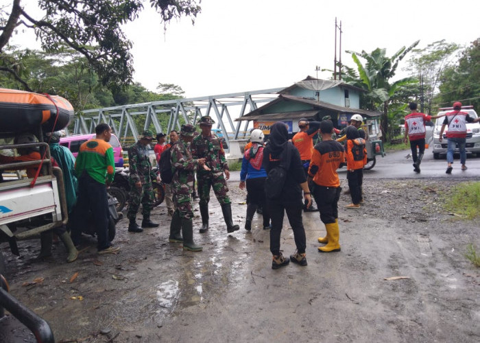 Seorang Nenek Diduga Hanyut, Tim Gabungan Sisir Sungai Merawu Banjarnegara