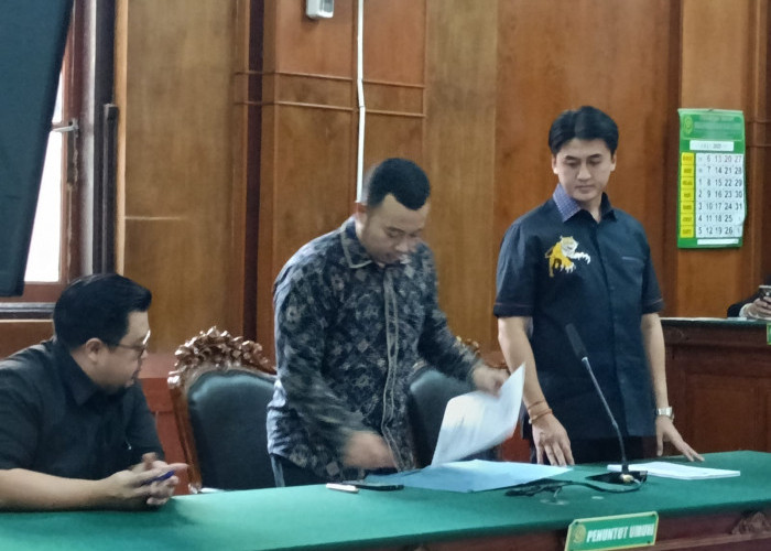 Tabloid Nyata Vs Jawapos Saling Klaim Kepemilikan, Adu Bukti di PN Surabaya