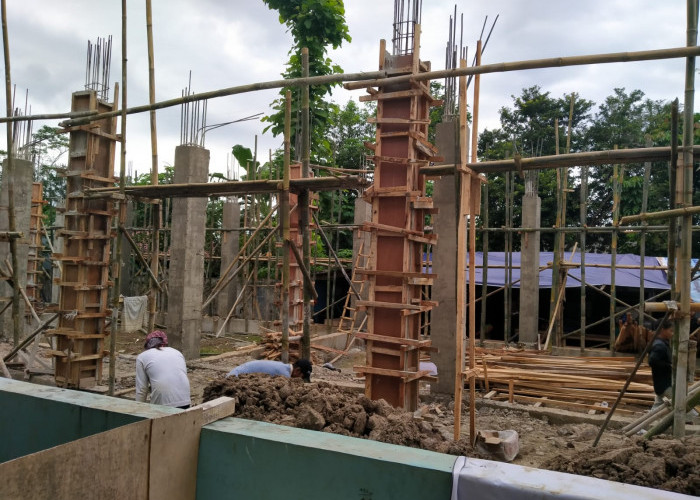 Pembangunan RKB MTs N 2 Banyumas Disorot