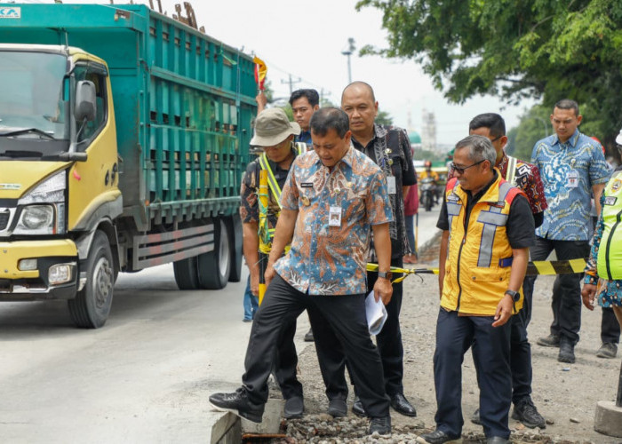 Fokus Infrastruktur, Pemprov Jateng Terus Kebut Perbaikan Jalan pada 2025