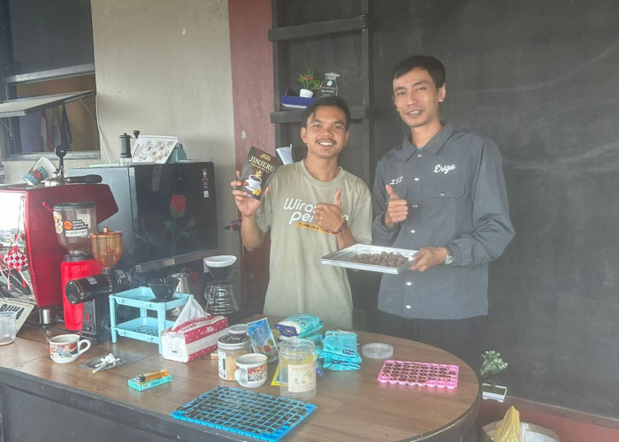Dosen Farmasi UMP Dorong UMKM Kopi AGS Melalui Inovasi Permen Herbal Jahe dan Kopi