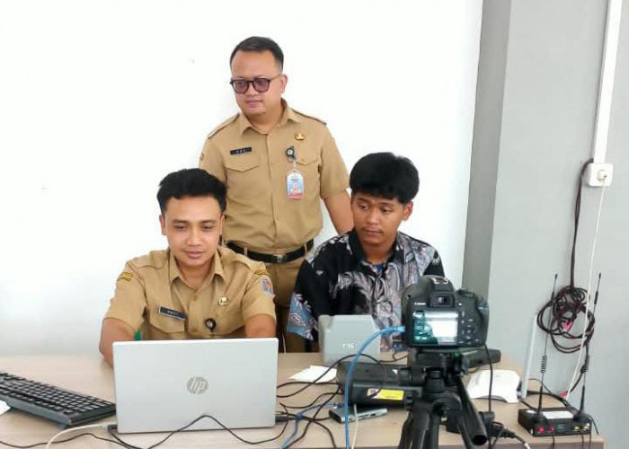 Disdukcapil Cilacap Jemput Bola Rekam KTP-el ke Sekolah