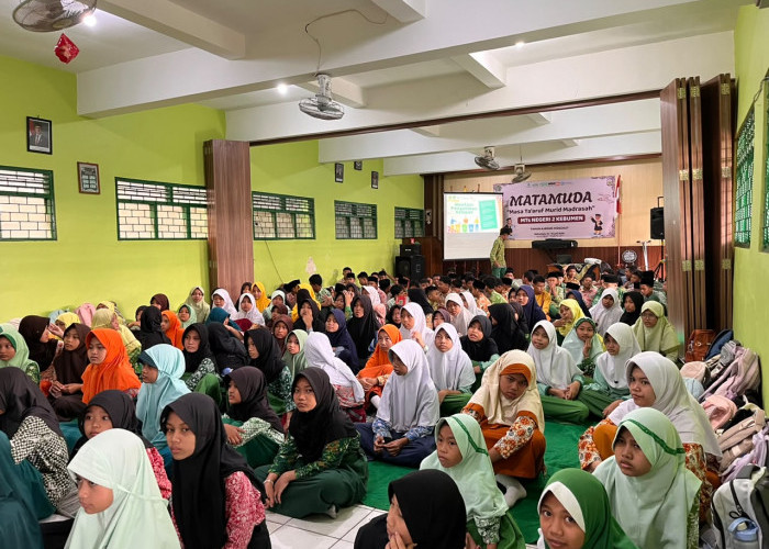 MAN 1 dan MTsN 2 Edukasi “Pilah Sampah”