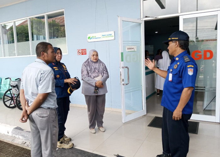 Pria 75 Tahun Ditemukan Pingsan di Mobil Menyala di Kawasan AMN Cilacap