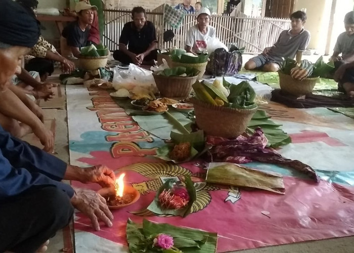 Aboge Awali Tradisi Ruwah ke Panembahan Joko Kaiman 