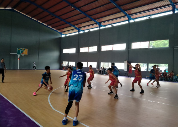Basket Banyumas Awali Porseni Madrasah Dengan Kemenangan
