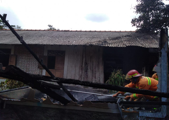Korban Bengkel Terbakar di Desa Kuntili Belum Pulang