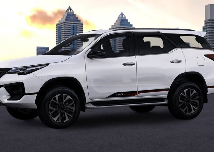 Adu Tangguh SUV 7-Seater, Mending Mobil Toyota Fortuner atau Mitsubishi Pajero Sport?