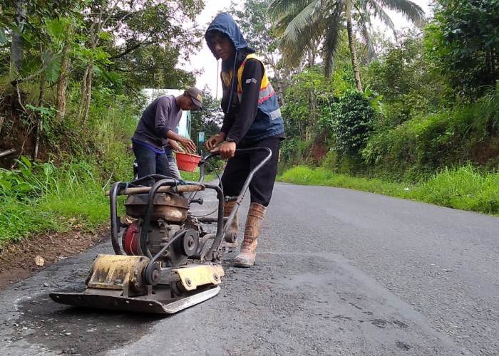 Ruas Kemranjen-Tanggeran Dikeluhkan Banyak Lubang, DPU: Akan Dihotmix 