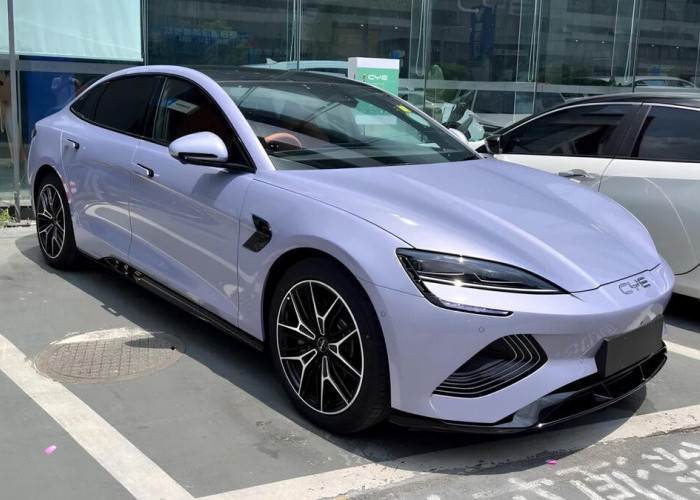 Akhirnya Rilis! Ini Kecanggihan BYD Seal Facelift 2025 yang Bikin Saingan Deg-degan