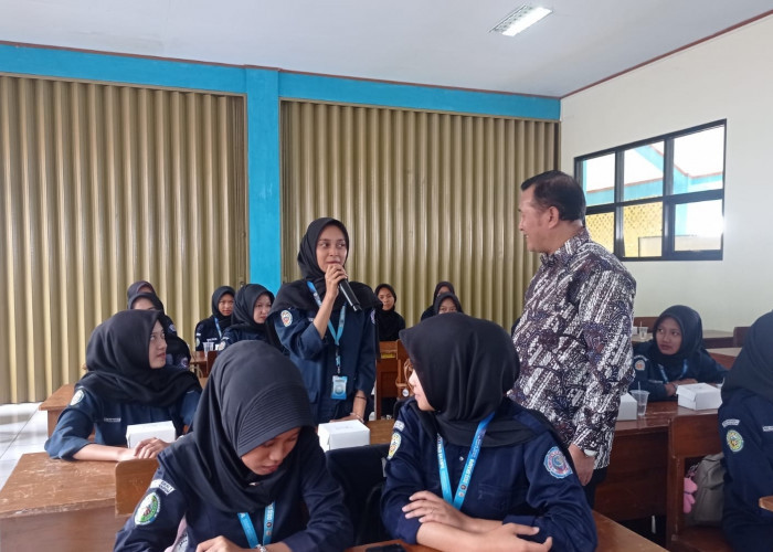 DPRD Banjarnegara Dorong Pengembangan SMK 1 Pandanarum, Siswa Diminta Fokus pada Pendidikan