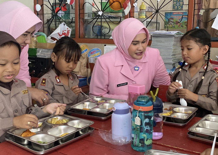 SPPG Polri Pertama di Purbalingga Mulai Beroperasi, Layani MBG Sebanyak 948 Penerima Manfaat