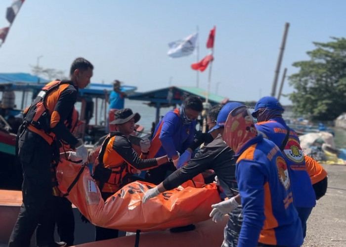 Korban Berhasil Ditemukan Setelah Empat Hari Hilang di Perairan Bunton Cilacap, Operasi SAR Ditutup