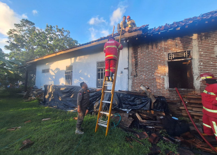 Rumah Warga Menganti Cilacap Terbakar, Diduga Akibat Korsleting Listrik