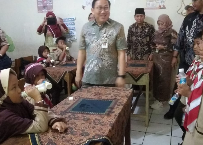 Uji Coba Minum Susu Selesai Dilanjut Program Reguler Tahun 2025