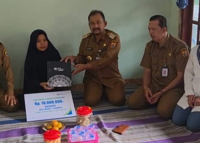 BPJS Ketenagakerjaan Dampingi Bupati Pemalang Serahkan Santunan ke Keluarga Nelayan Meninggal di Laut