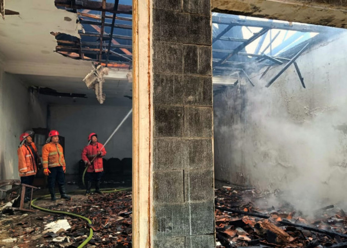 Dua Bangunan Tua Di Pusat Kota Purwokerto Terbakar 