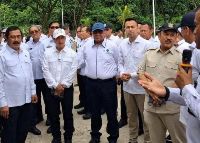 Raffi Ahmad Beri Motivasi Pada Salah Satu Warga Binaan Pemasyarakatan Nusakambangan