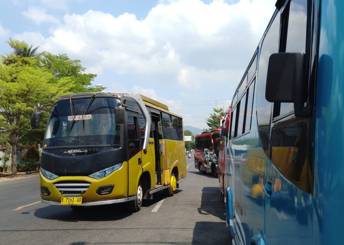 Trans Banyumas Berhenti, Bus Mikro Kembali Ramai, Penumpang Angkutan Konvensional Meningkat 
