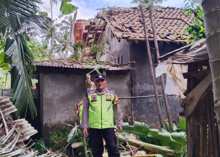 Warga Diimbau Waspadai Cuaca Ektrem dan Angin Kencang 