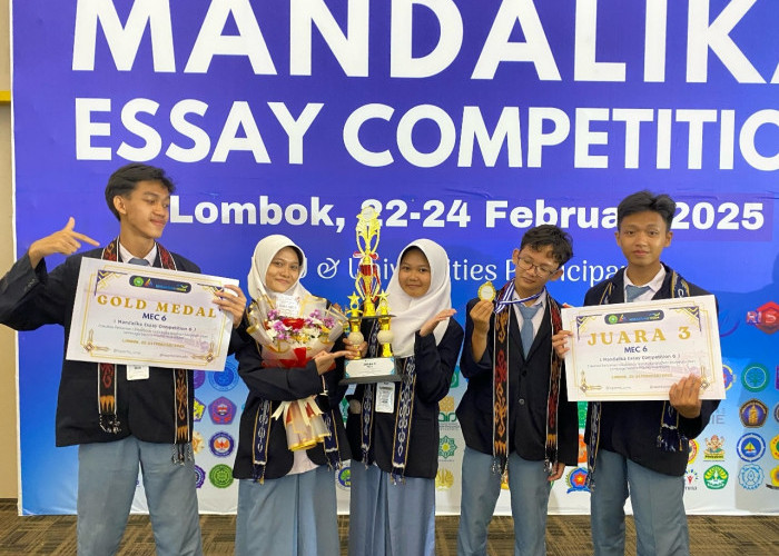 Siswa MAN 2 Juara di Ajang Mandalika Essay Competition