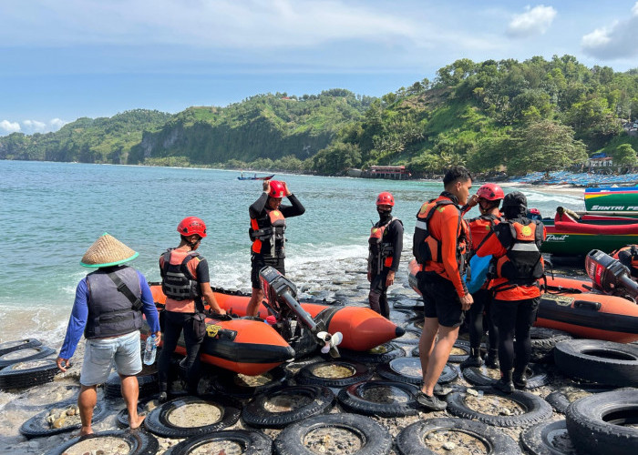 Nelayan Ditemukan, Wisatawan dalam Pencarian Korban Tenggelam Pantai Selatan Kebumen