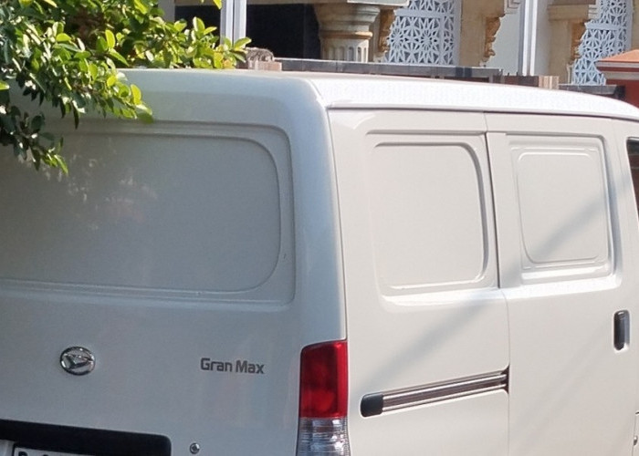 Daihatsu Gran Max Blind Van, Harga Mulai Rp 176 Jutaan, Siap Angkut Segala Macam Barang