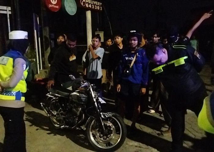 Patroli Malam Sikat Balap Liar, Blue Light Tekan Knalpot Brong di Banyumas